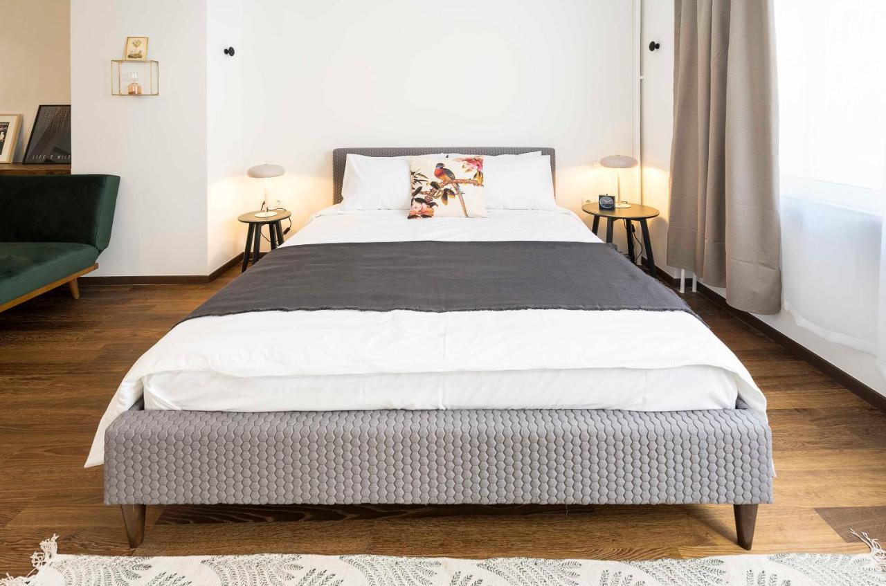 Athens' Best Location- Stunning & Spacious Studio Zewnętrze zdjęcie